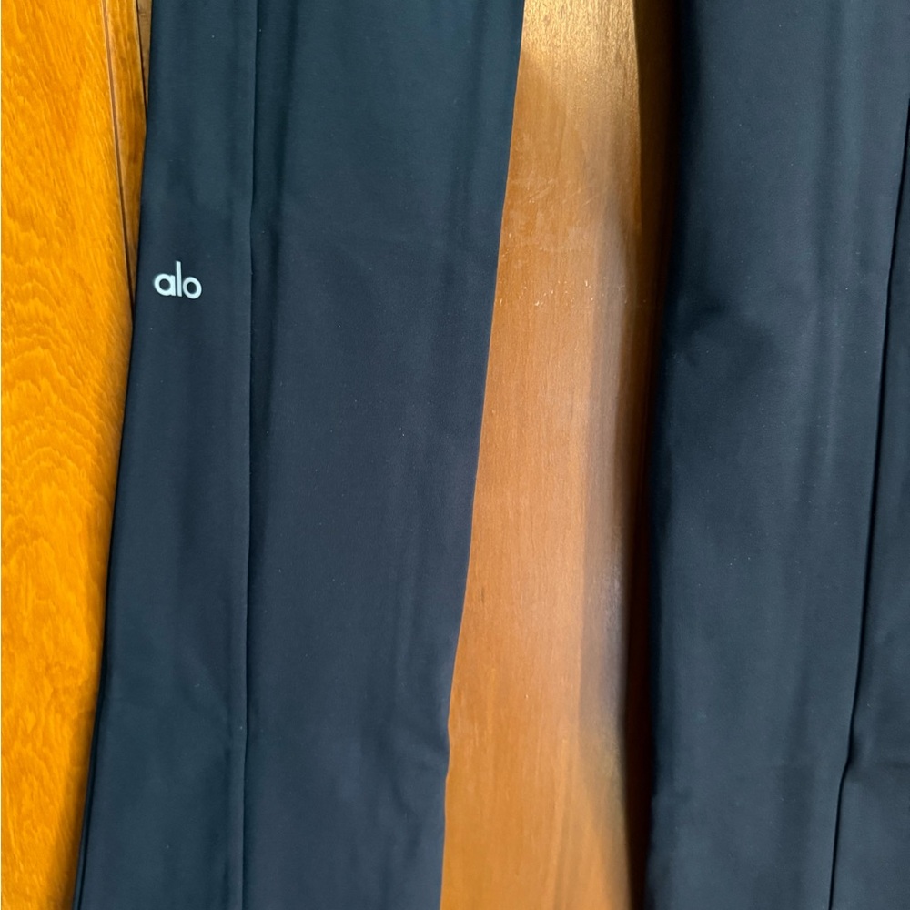 Alo High-Waist Zip It Flare Legging - Picture 2 of 5